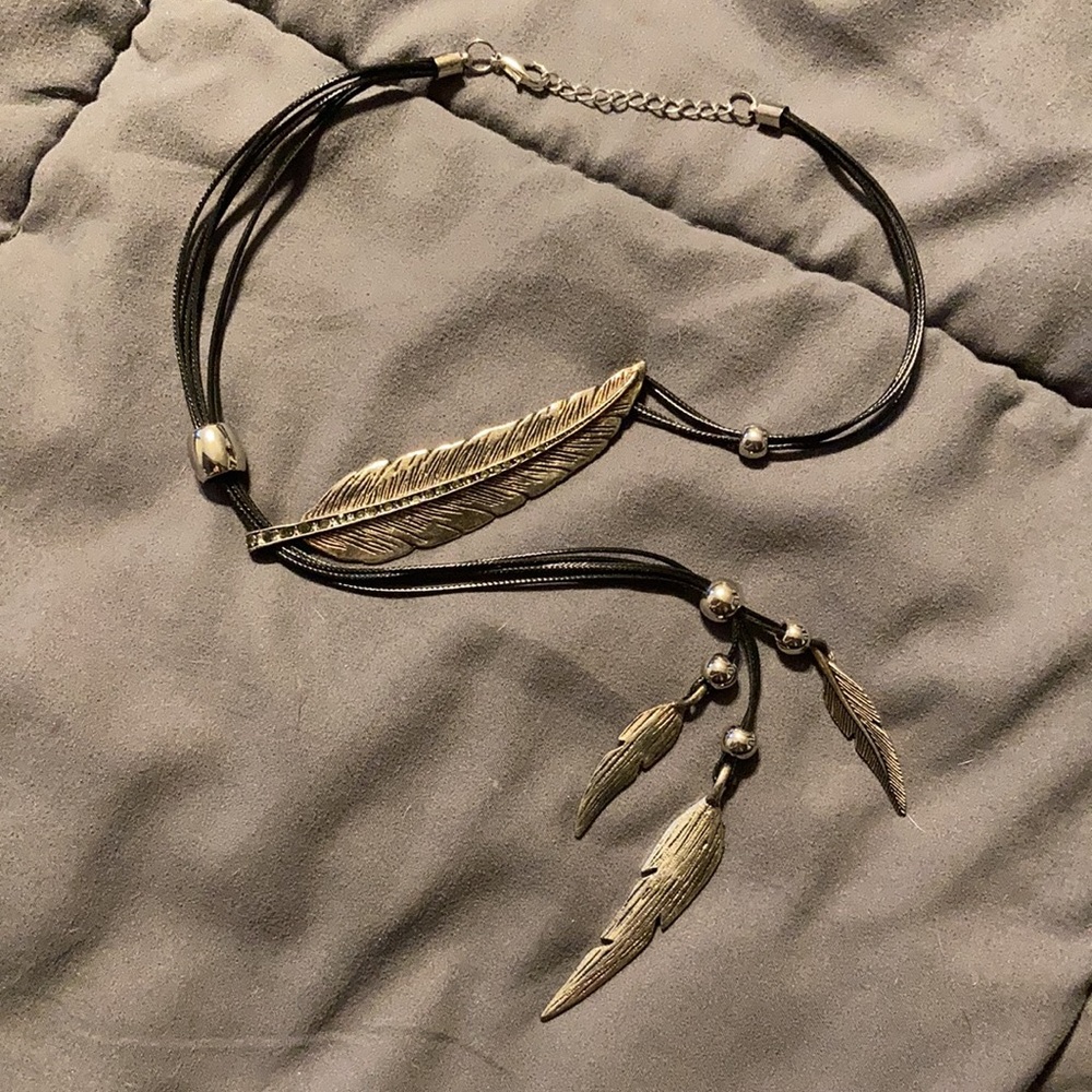 Feathers Necklace